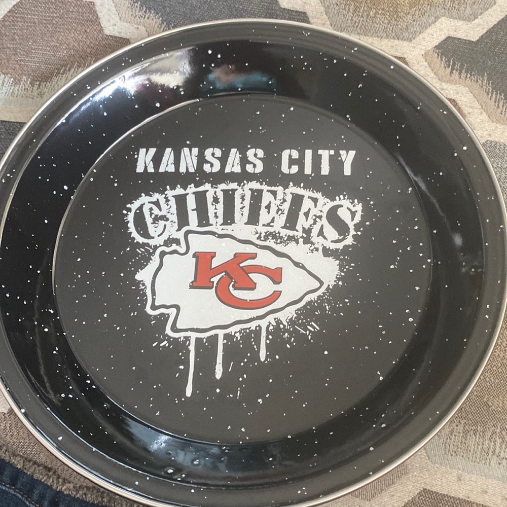 Enamel collectors plate